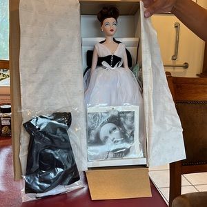 Gene Marshall “Covent Garden”